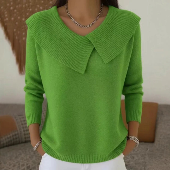Cassidy | Warm Sweater with Soft Collar