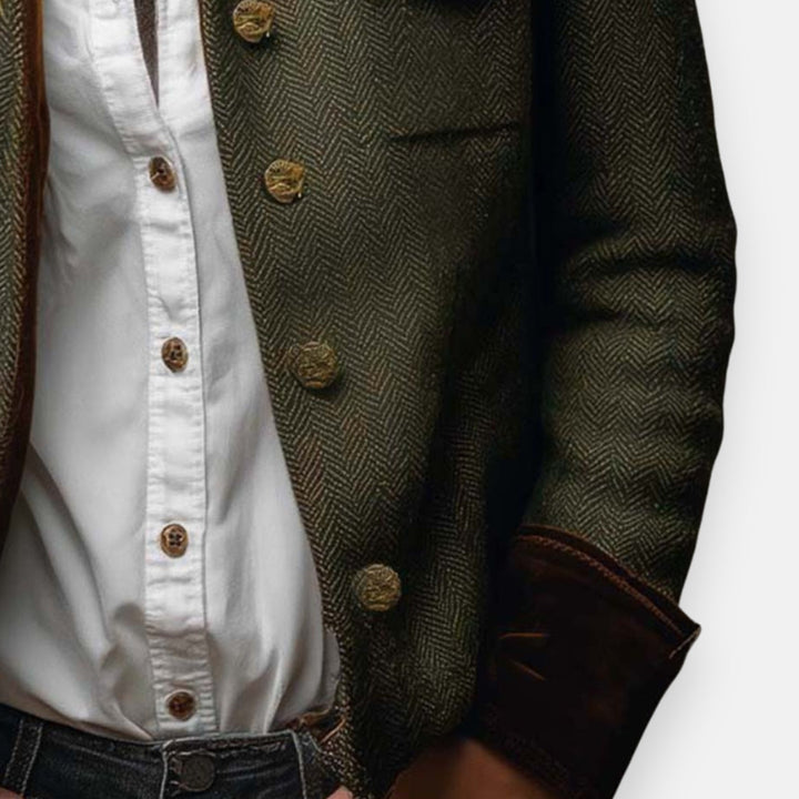 Alma | Elegant with Velvet Details