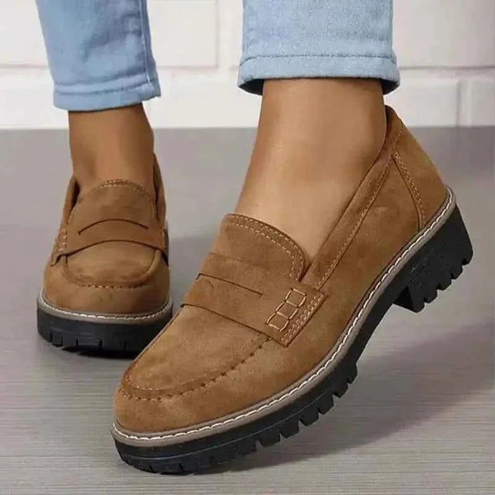 Clara — easy leather loafer